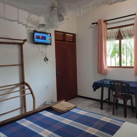 Rest Point Hotel Unawatuna Exterior foto