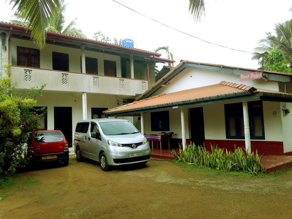Rest Point Hotel Unawatuna Exterior foto